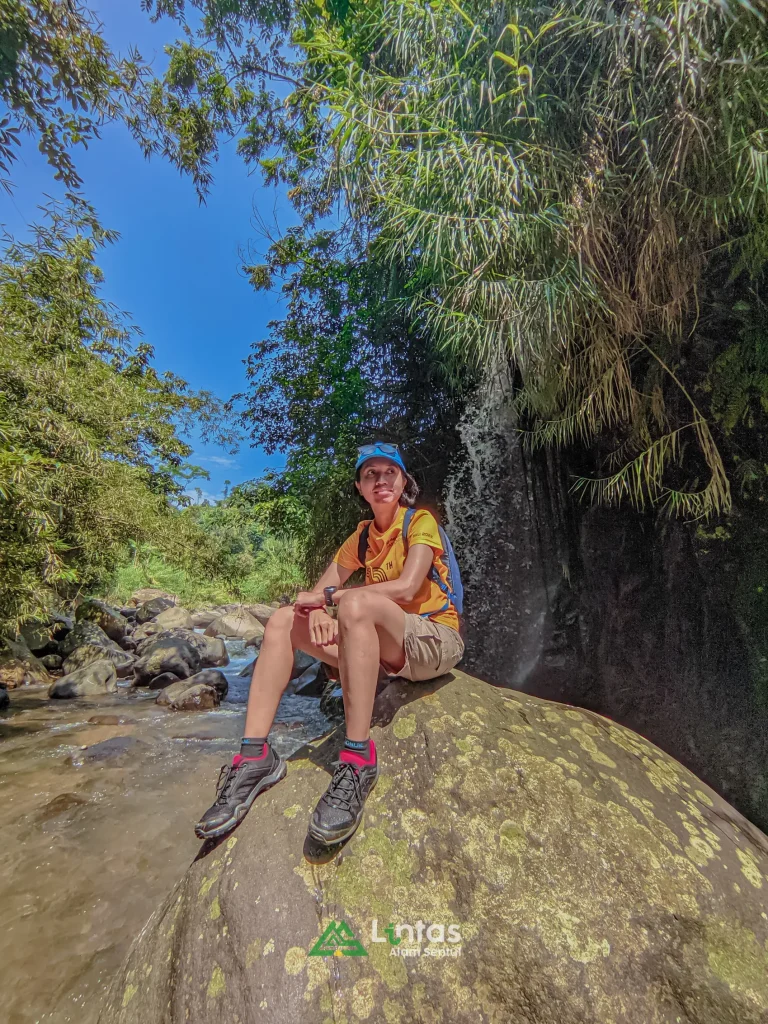 Rute Trekking Family di Sentul - Curug Leuwi Asih (2)