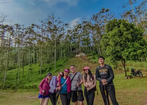 Tujuan Wisata Paling Populer untuk Destinasi Pendakian di Bogor