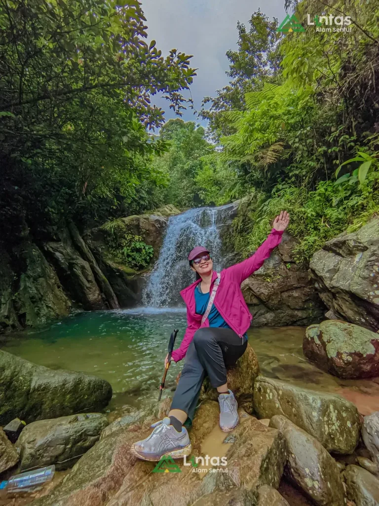 Bogor Adventure: Trekking Terjangkau dan Menyenangkan di Bogor
