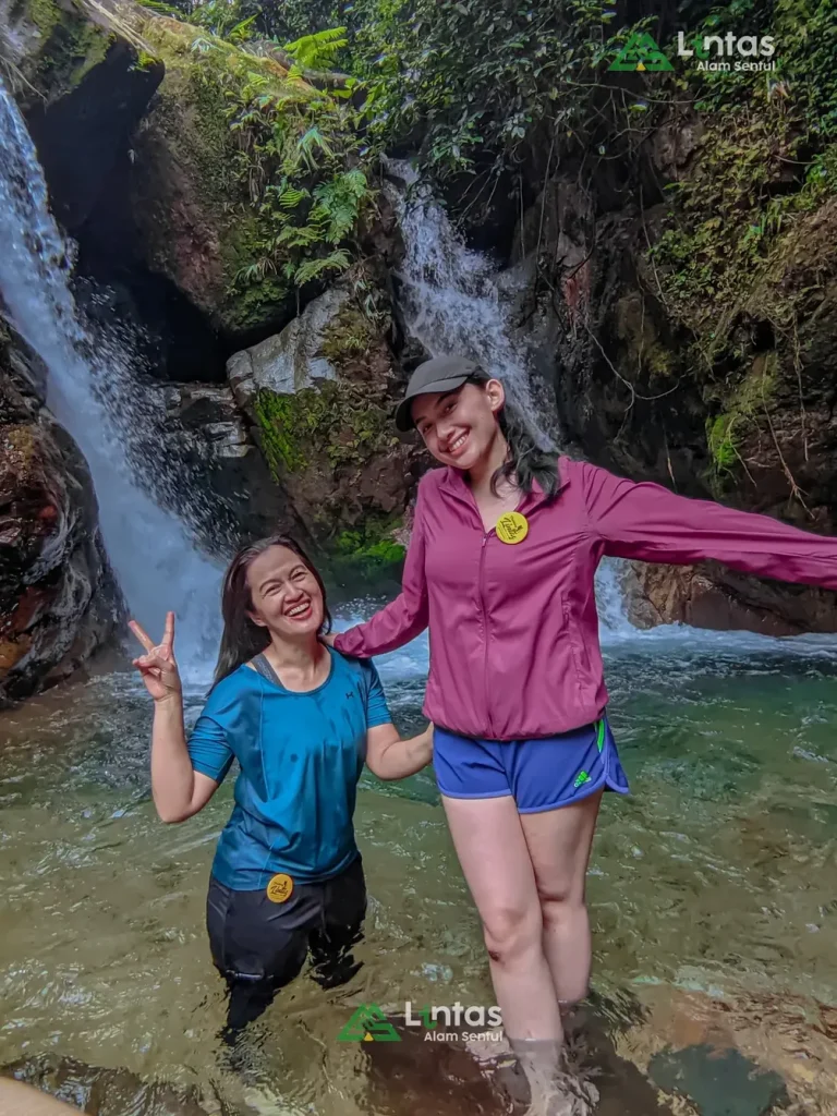 Sentul menawarkan opsi terbaik untuk kegiatan Trekking santai di hari libur