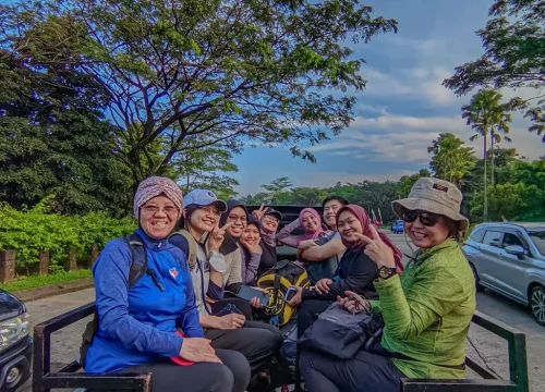 Cari Paket Tracking Sentul? Explore keindahan alam Sentul bersama lintas.