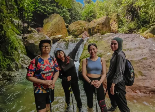 Bogor Hiking: Olahraga Asyik Sambil Mencari Keindahan Alam Sentul