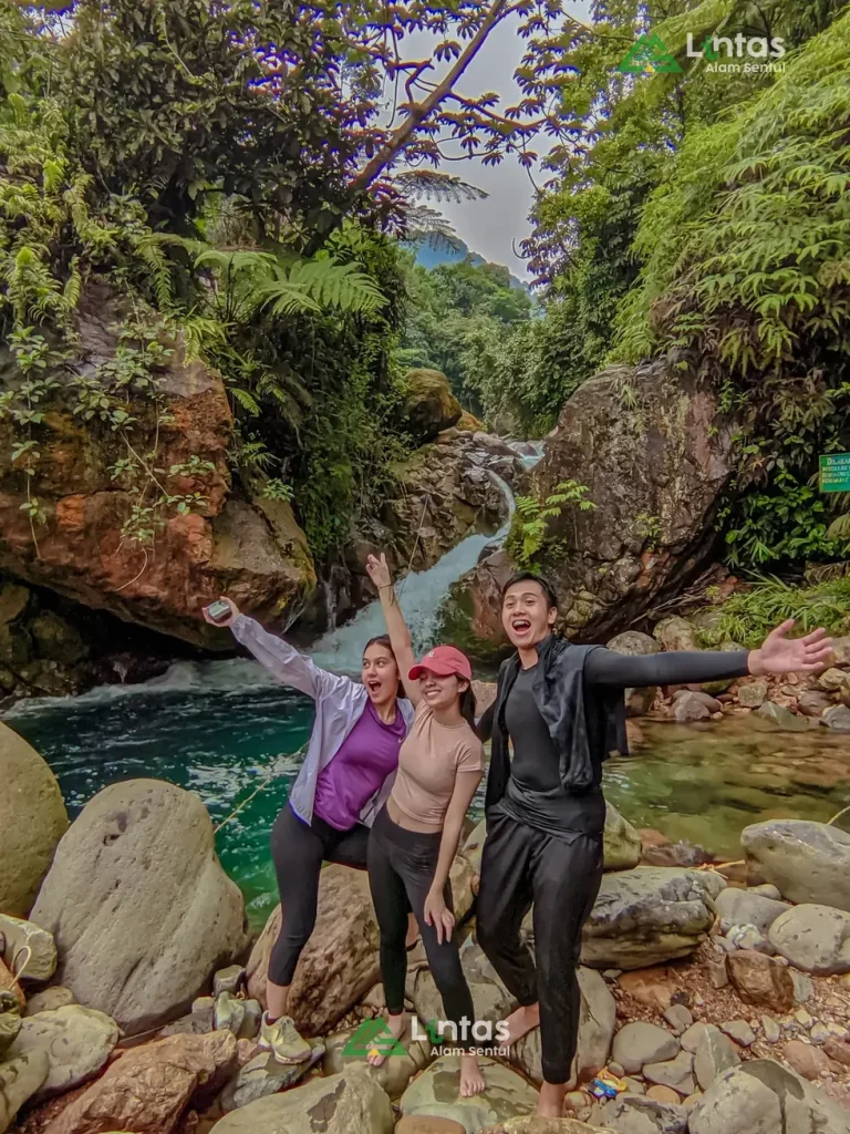 Bogor adalah tempat ideal untuk Trekking santai di Hari Libur
