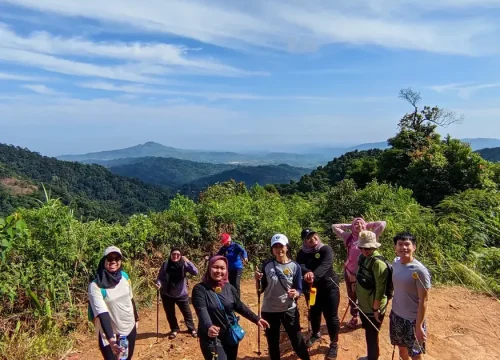 Tracking Sentul: Panduan Lengkap Rute Pendakian di Bogor