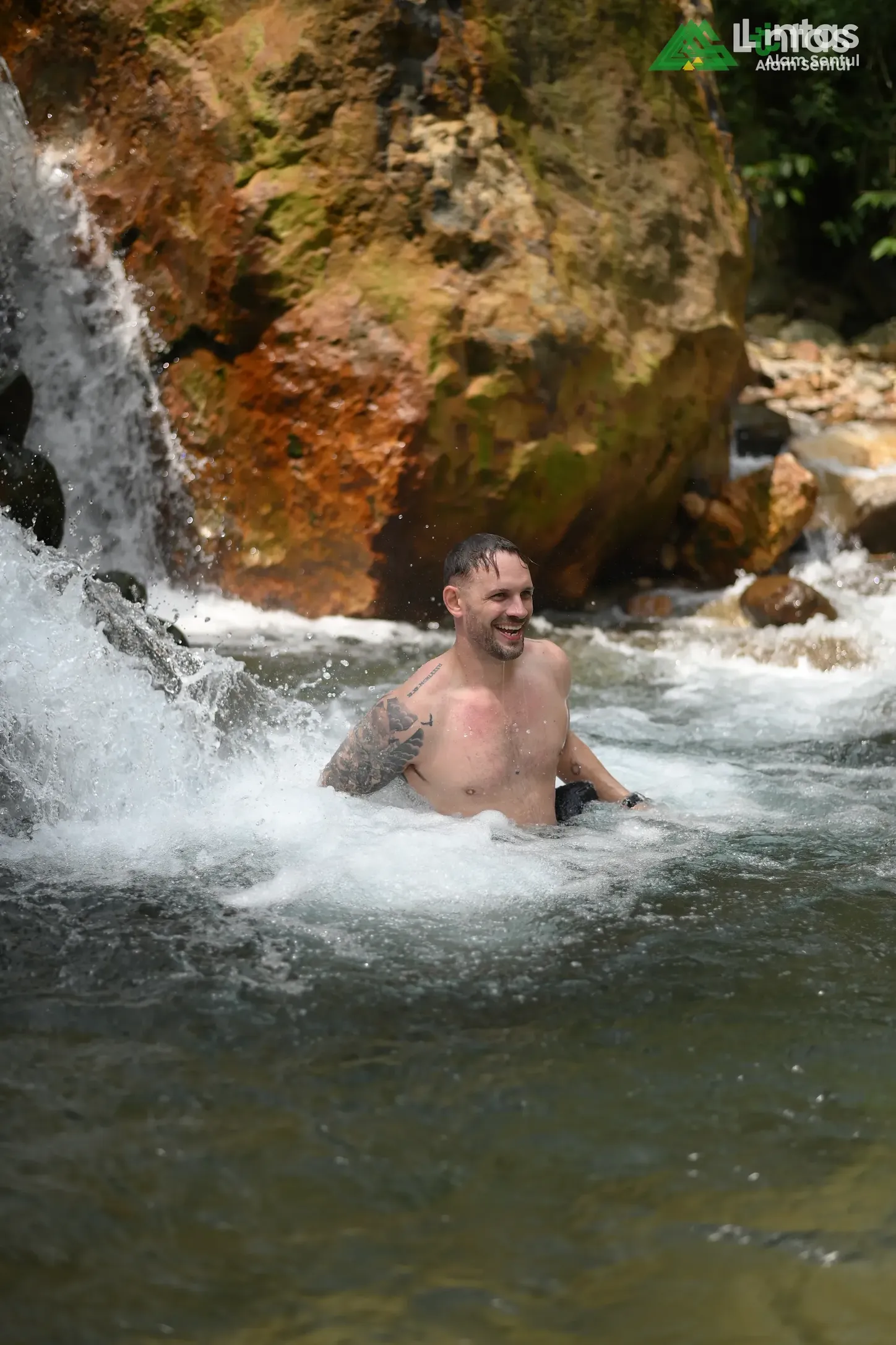 Sentul: Destinasi Trekking Terfavorit dengan Pemandangan Luar Biasa
