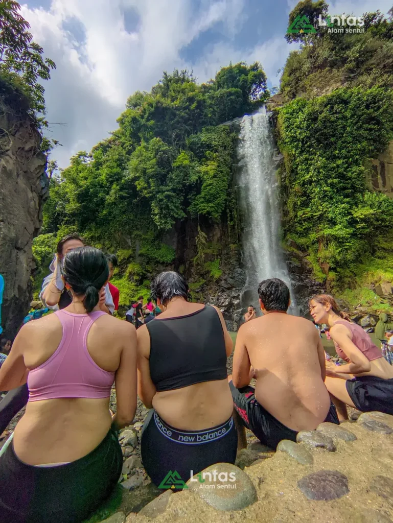Bogor: Lokasi Hiking Terfavorit dengan Keindahan Luar Biasa