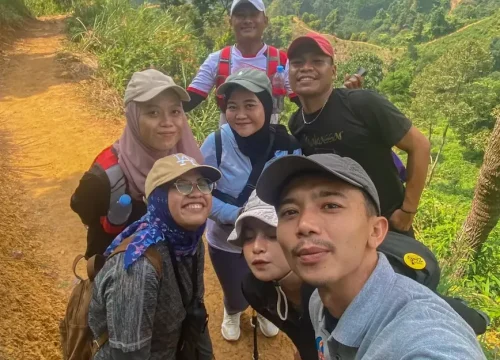 Destinasi Tracking dengan Jalur Paling Dicari di Sentul