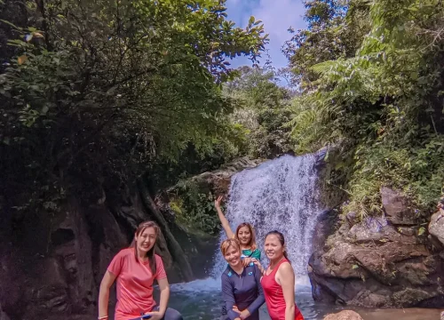 Rasakan petualangan trekking yang mengasyikan dan hemat biaya di Bogor
