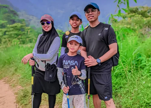 Bogor: Ajak Diri Anda dalam Petualangan Hiking yang Asyik