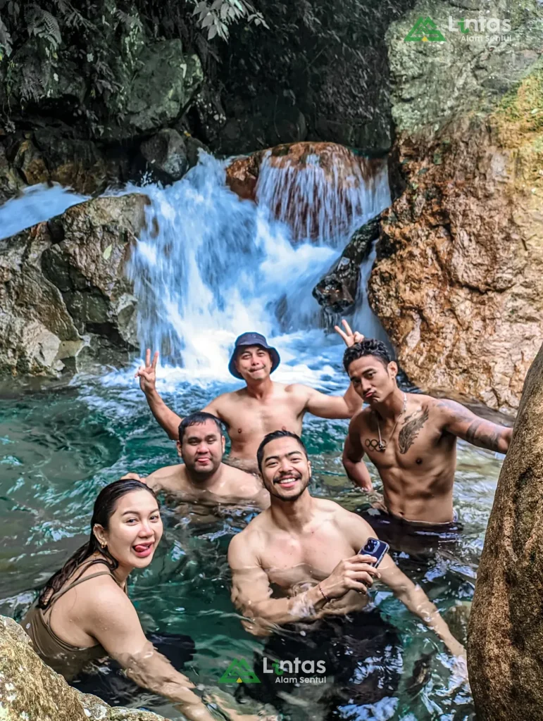 Bogor Menawarkan Petualangan Seru: Trekking untuk Semua Tingkatan