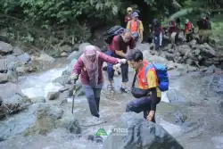 TREKKING CURUG CIBINGBIN (16)